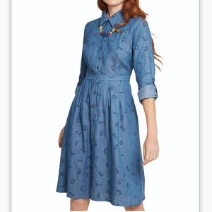 ModCloth Shirt Dress in Numbers SZ 2 VGUC